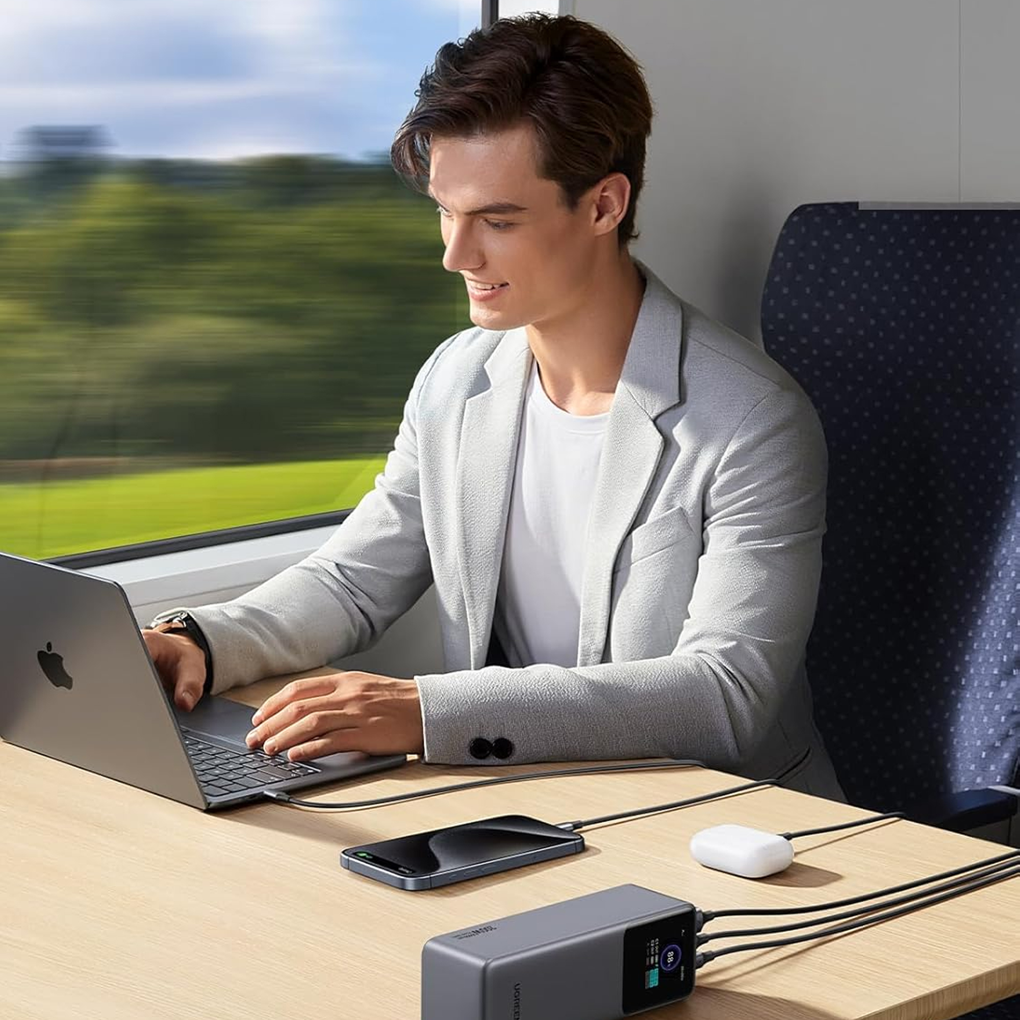 سندك الكهربائي ( 25000 MAH و 200 W) - الصورة 3